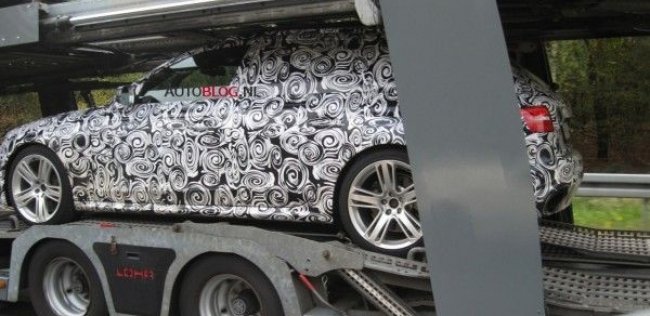Универсал Audi RS4 появится летом 2012 года