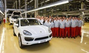 В Лейпциге выпустили стотысячный Porsche Cayenne